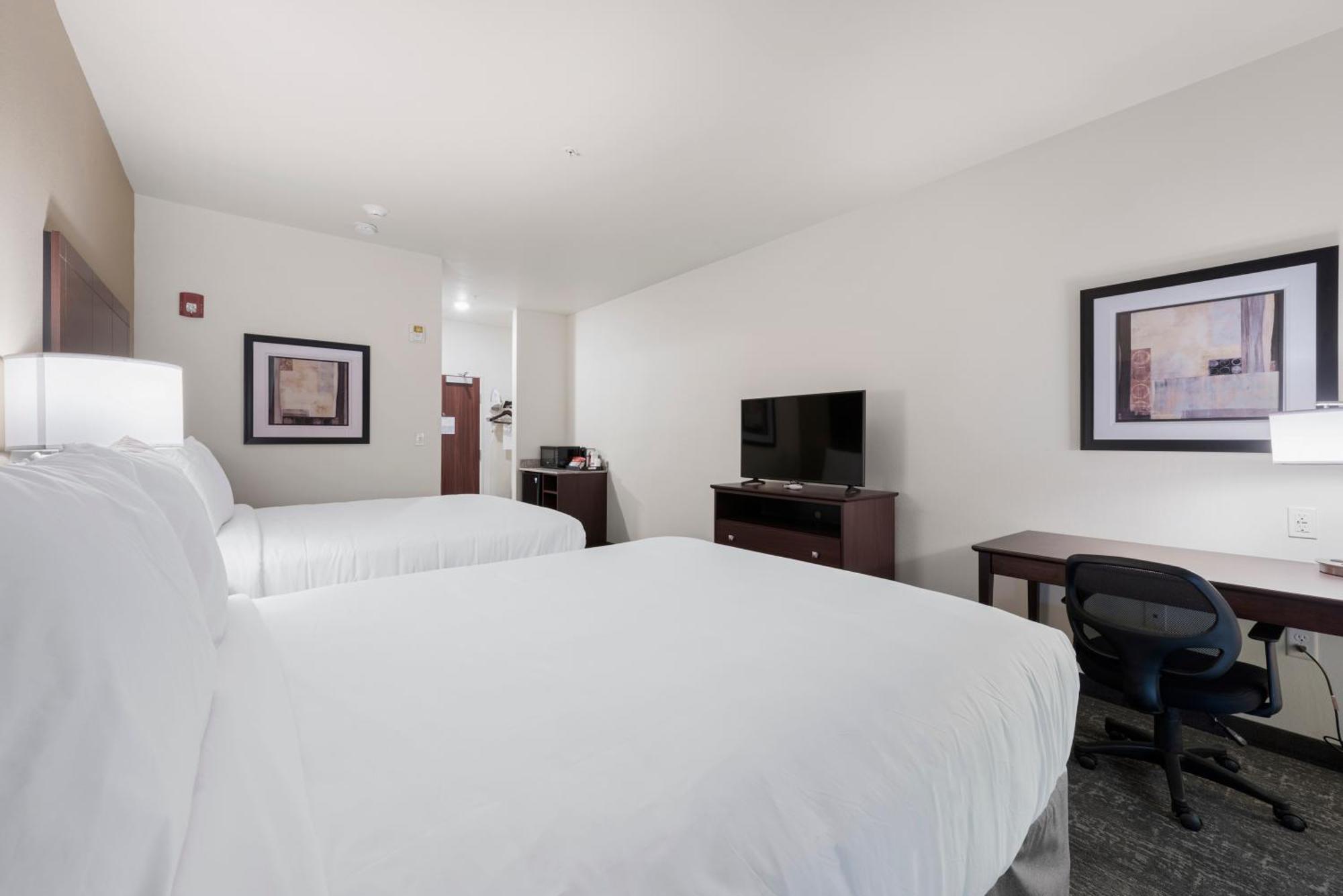 Cobblestone Hotel & Suites - Bellefontaine Zewnętrze zdjęcie