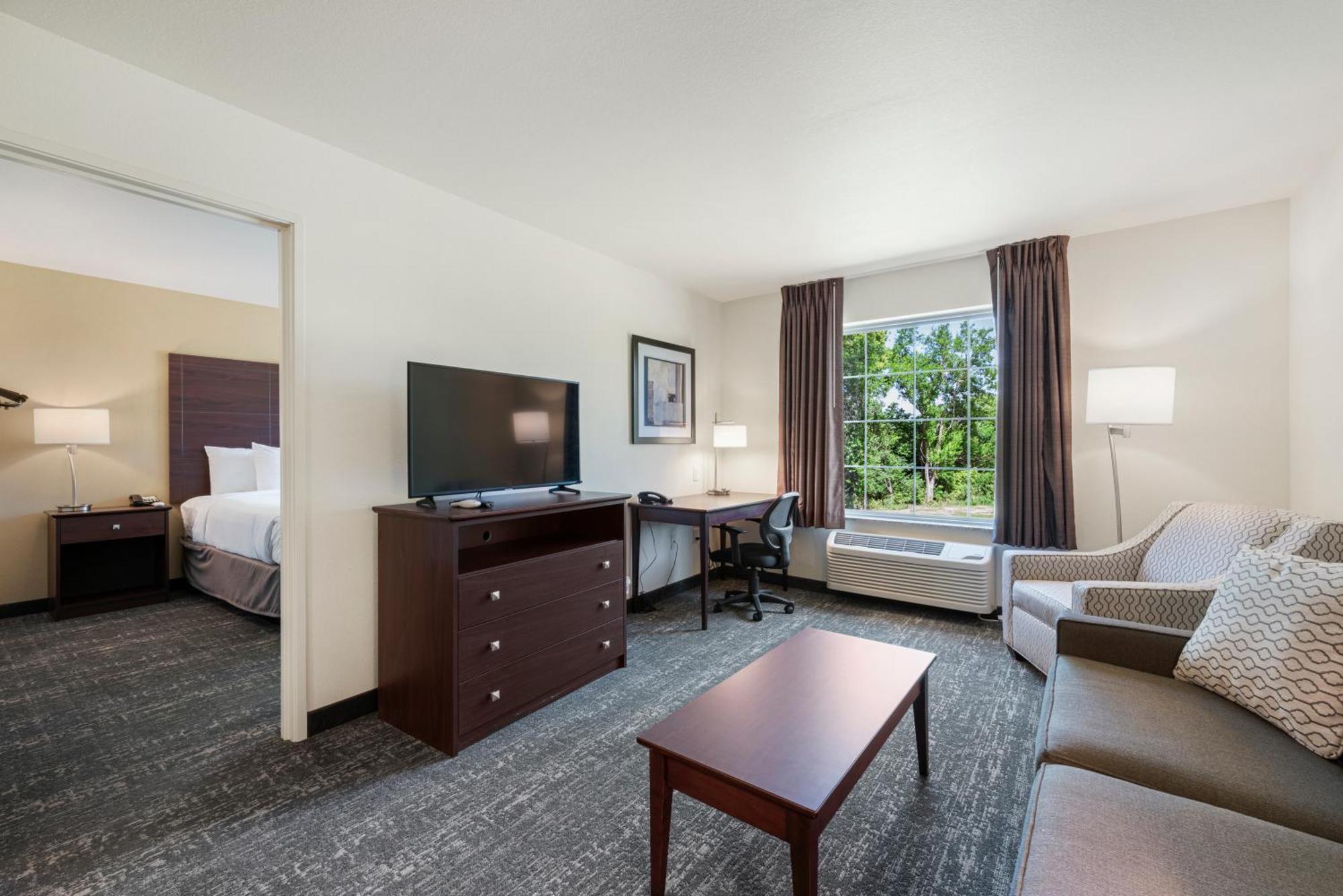 Cobblestone Hotel & Suites - Bellefontaine Zewnętrze zdjęcie